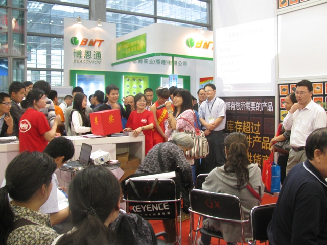 圖6 Digi-Key場面火爆因素之&mdash;&mdash;與觀眾熱鬧的互動