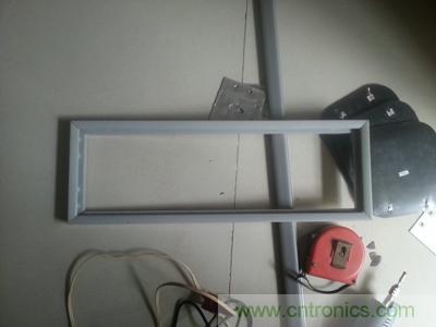 手工打造太陽能充電照明系統(tǒng)：點亮LED給手機(jī)充電