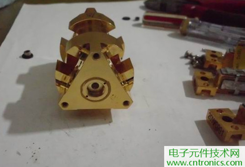 這貨一萬三？50W半導(dǎo)體激光模塊拆解