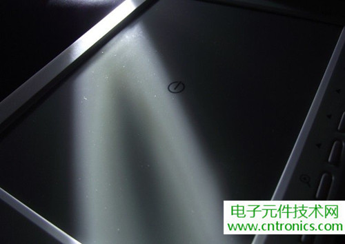 探秘電子紙！一款電紙書的電子墨水屏拆解