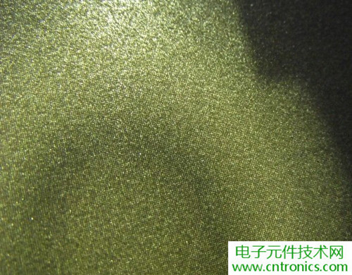 探秘電子紙！一款電紙書的電子墨水屏拆解