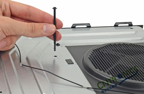 不容錯(cuò)過(guò)！大神級(jí)拆解力作：X-BOX ONE 解密內(nèi)部結(jié)構(gòu)!！