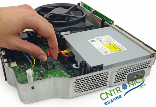 不容錯(cuò)過(guò)！大神級(jí)拆解力作：X-BOX ONE 解密內(nèi)部結(jié)構(gòu)!！