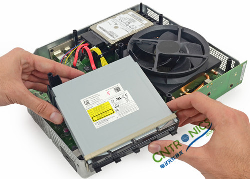 不容錯(cuò)過(guò)！大神級(jí)拆解力作：X-BOX ONE 解密內(nèi)部結(jié)構(gòu)!！