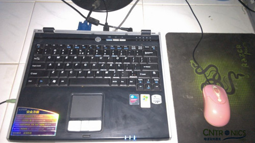 創意DIY：將筆記本大卸八塊做成臺式機！