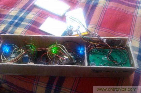 組裝，調試，安裝吸音棉