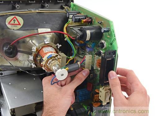 拆!古董級(jí)Macintosh 128K電腦