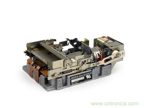 拆!古董級(jí)Macintosh 128K電腦