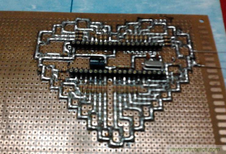 三八節(jié)將至!DIY心形LED流水燈!你們懂的~