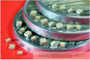 &ldquo;海綿&rdquo;狀壓力緩沖層的截面(SEM顯微圖)