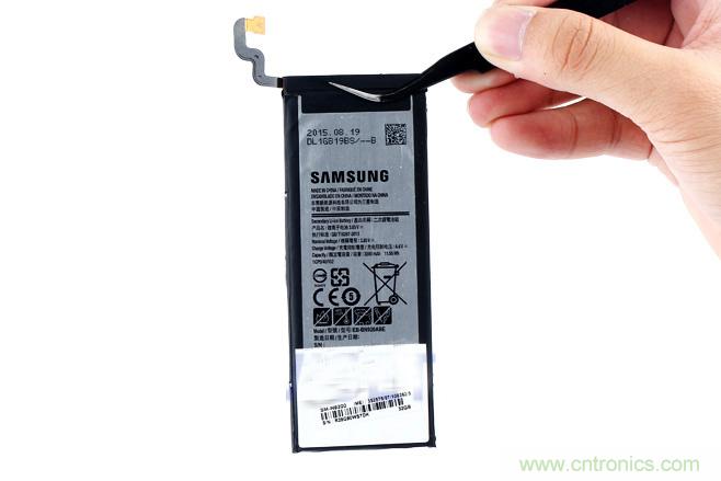 Galaxy Note5拆解，與S系列差距日漸模糊