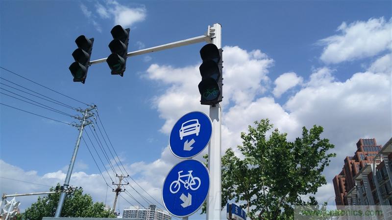 無邊框的 nubia Z9 ,一款既有驚喜,又有驚艷的智能手機