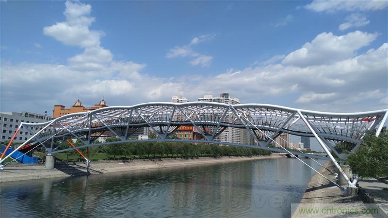 無邊框的 nubia Z9 ,一款既有驚喜,又有驚艷的智能手機