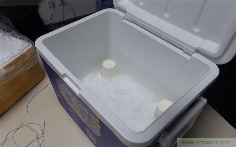 手機抗凍性能大挑戰：iPhone被完爆