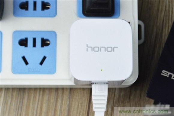 大House也能隨心連，榮耀WiFi穿墻寶評測