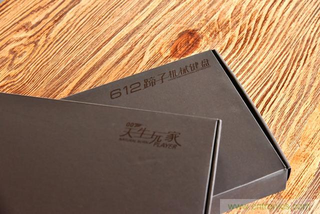 左手寫愛，右手寫他&mdash;&mdash;從此鍵盤鼠標(biāo)不分家！