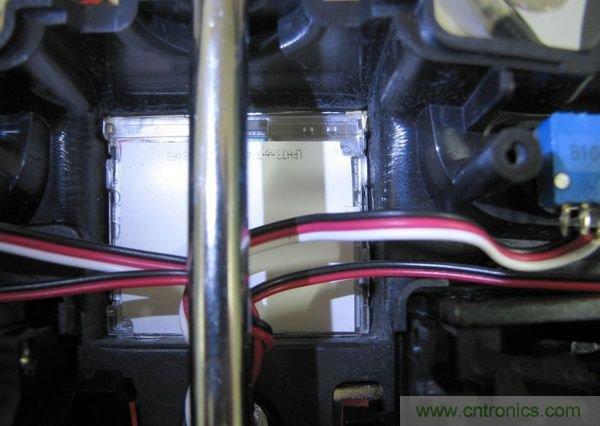 無人機 DIY 制作全過程，酷得不要不要的！