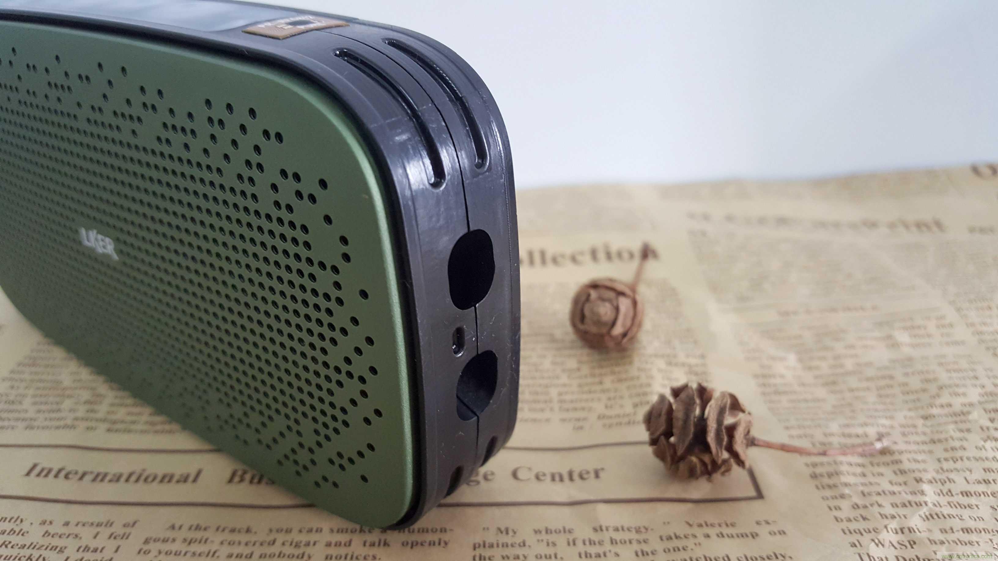 搞怪&ldquo;美人魚&rdquo;盡享靈克藍牙音箱的天籟之音！