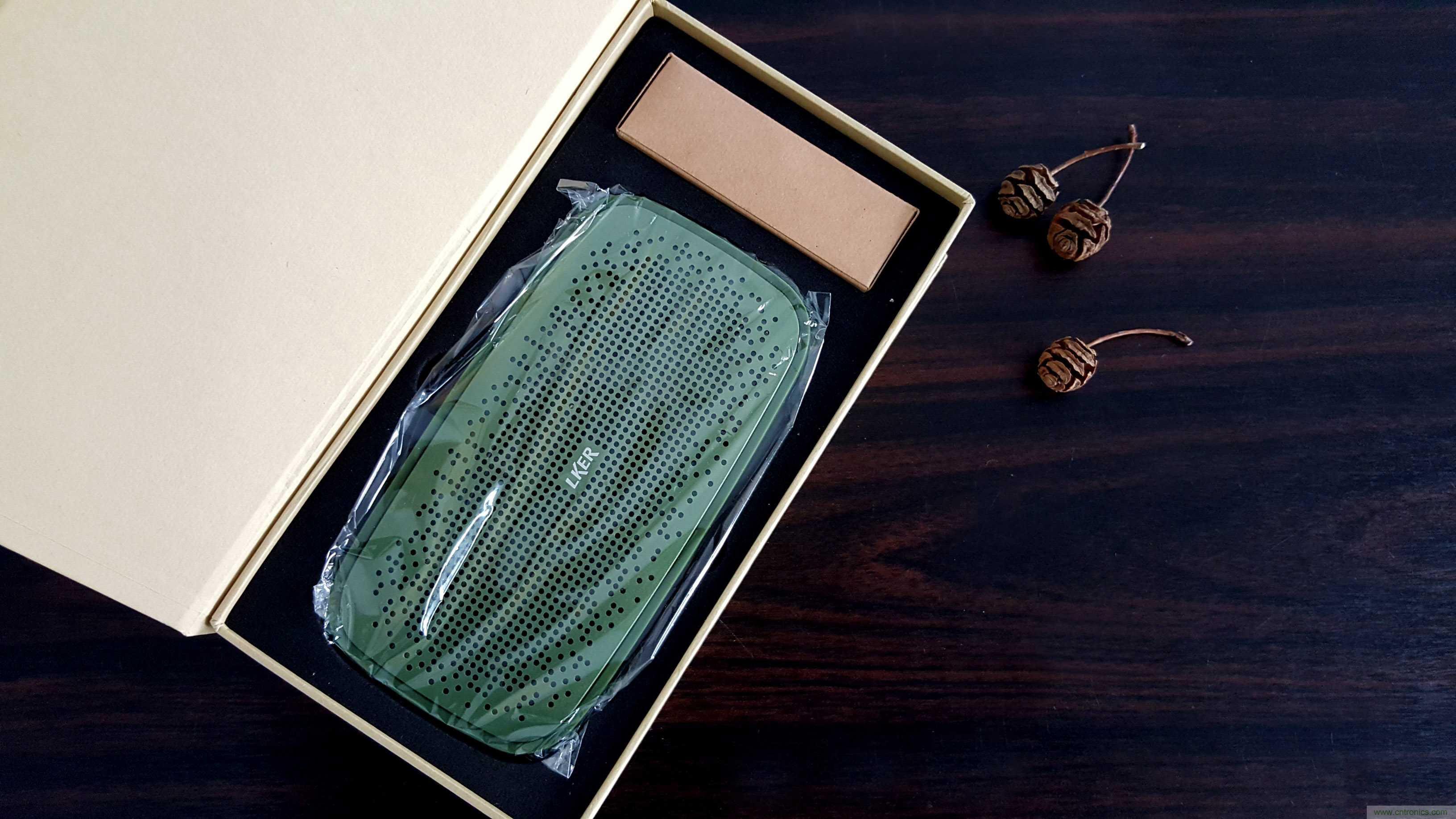 搞怪&ldquo;美人魚&rdquo;盡享靈克藍牙音箱的天籟之音！