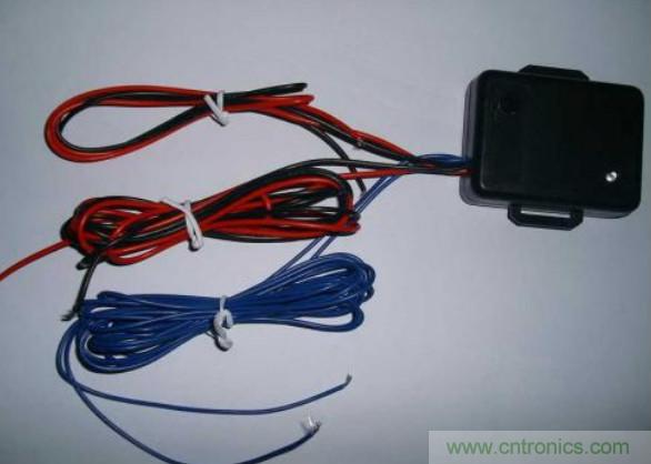 振動(dòng)傳感器的機(jī)電變換原理？主要的分類有哪些？