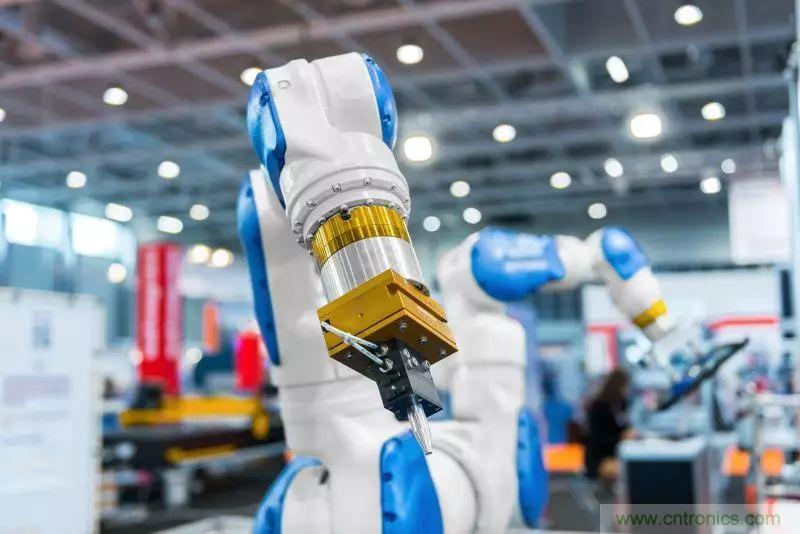 實現機器人的自主性？嵌入式模擬智能可以達到新高度！