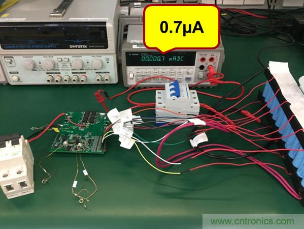 為電動(dòng)自行車(chē)和電動(dòng)摩托車(chē)提供續(xù)航時(shí)間更長(zhǎng)的13S、48V鋰離子電池組