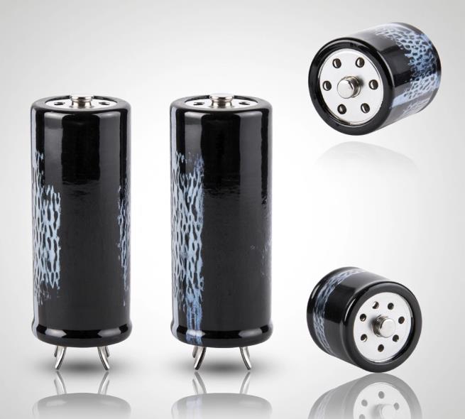 電解電容技術(shù)全景解析：從核心原理到國(guó)產(chǎn)替代戰(zhàn)略